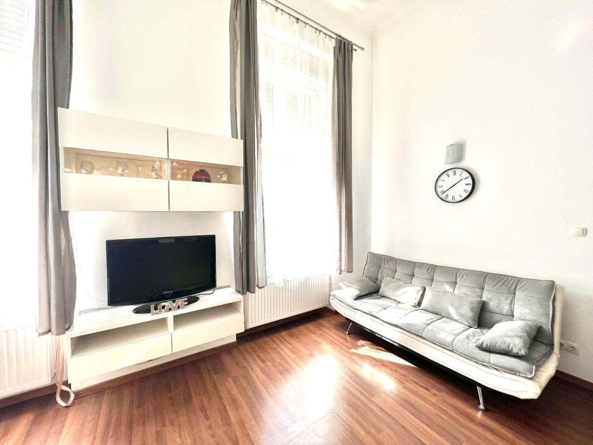 Ricky Apartment Budapeşte Dış mekan fotoğraf