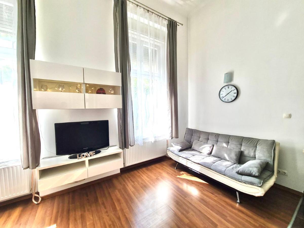 Ricky Apartment Budapeşte Dış mekan fotoğraf