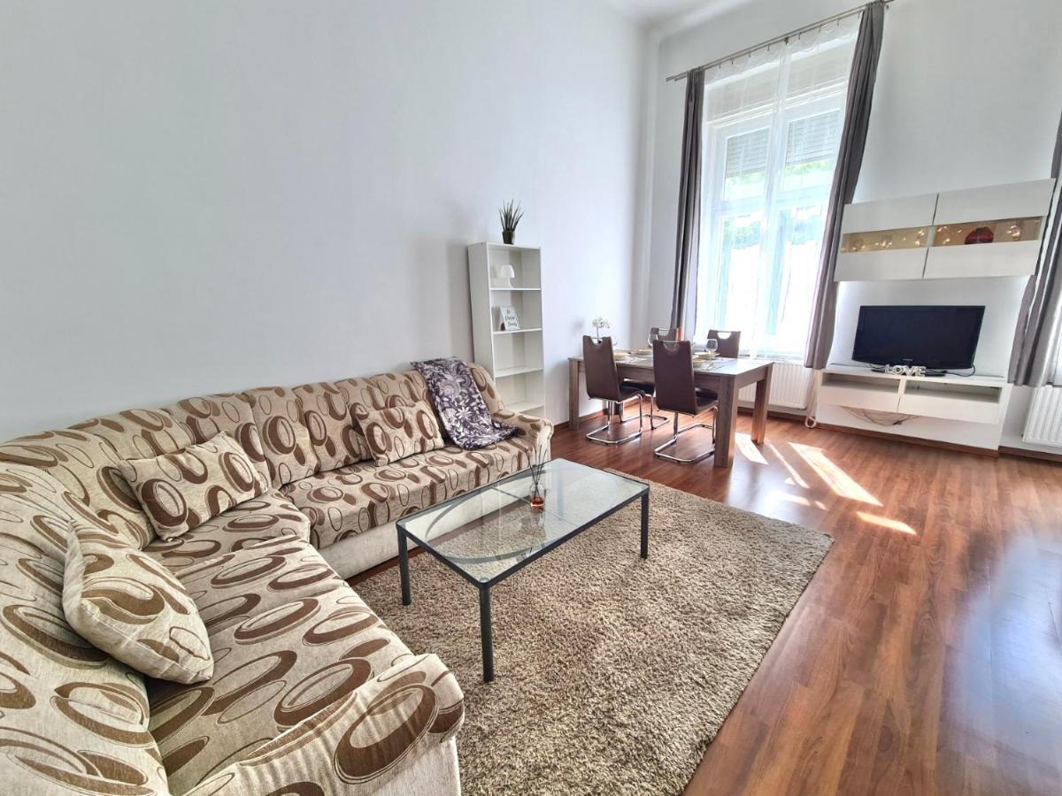 Ricky Apartment Budapeşte Dış mekan fotoğraf